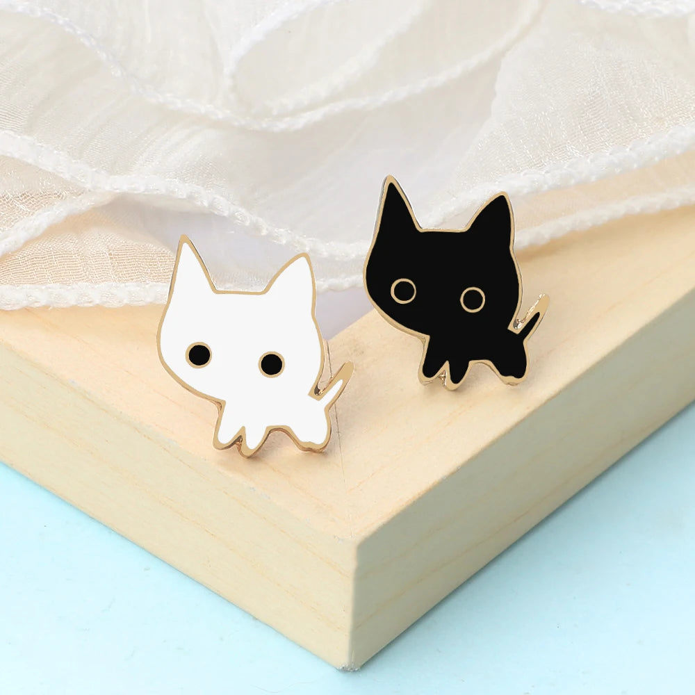 2-4Pcs/Set Black White Cats Enamel Pins Famous Scientists Honor No.1 Medal Badge Couples Adult Sexy Brooches Clothes Bag Jewelry