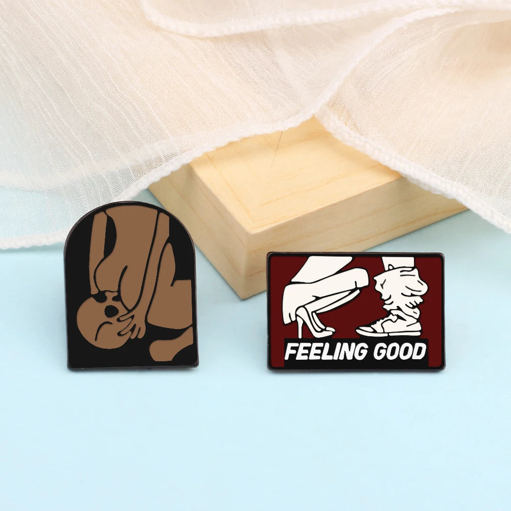 2-4Pcs/Set Black White Cats Enamel Pins Famous Scientists Honor No.1 Medal Badge Couples Adult Sexy Brooches Clothes Bag Jewelry